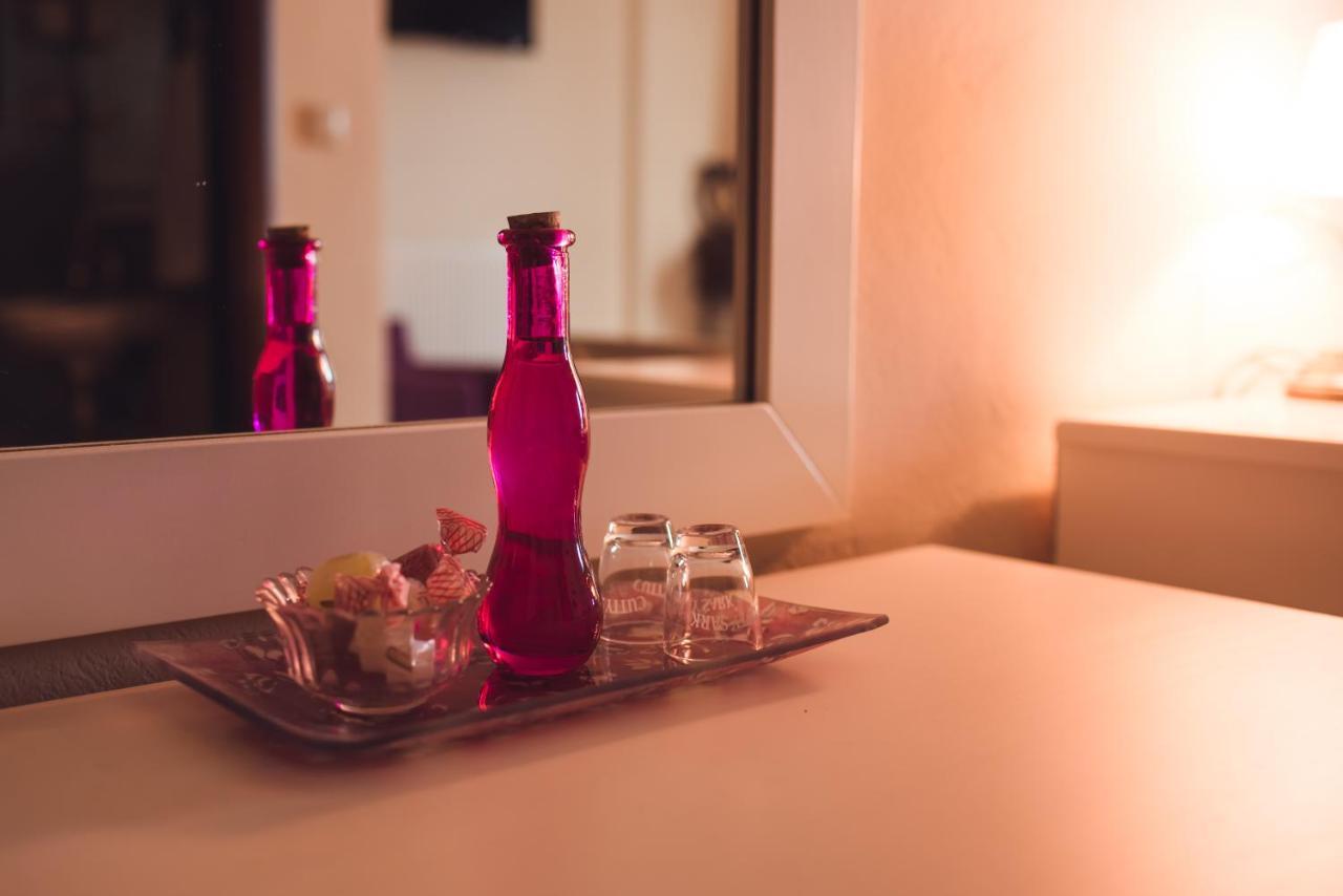 Filoxenia Hotel Koutsodimos Bagian luar foto