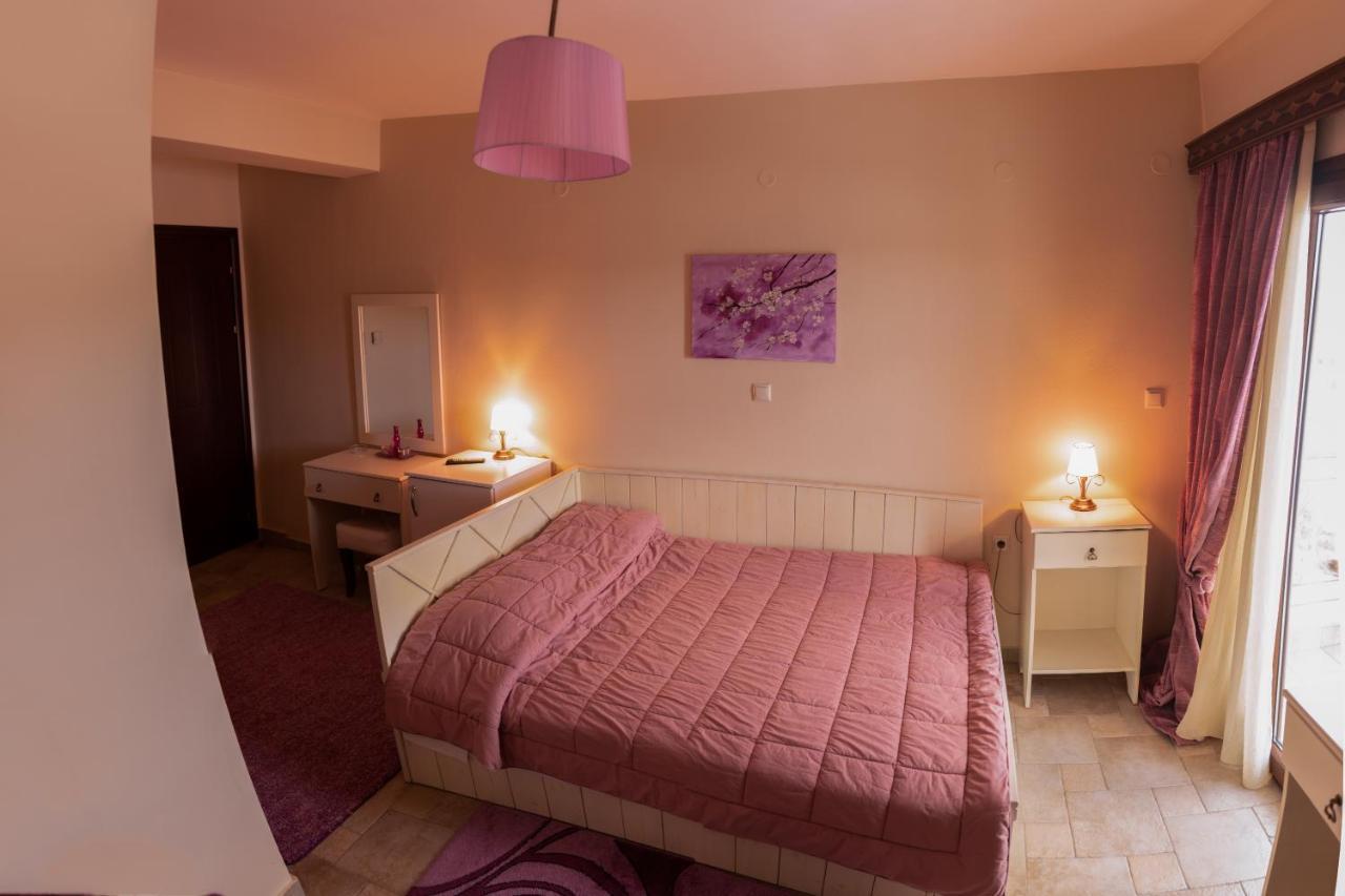Filoxenia Hotel Koutsodimos Bagian luar foto