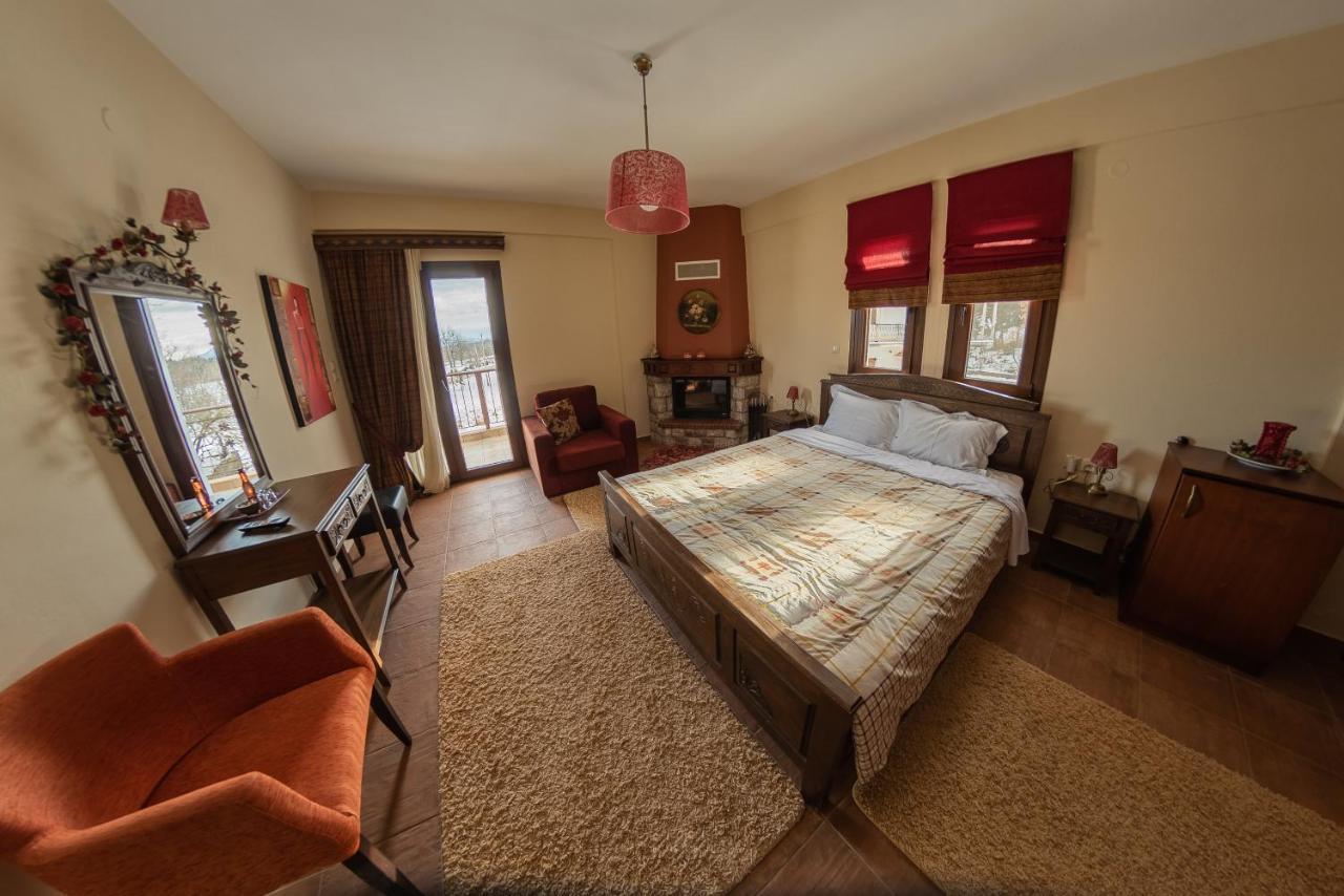 Filoxenia Hotel Koutsodimos Bagian luar foto